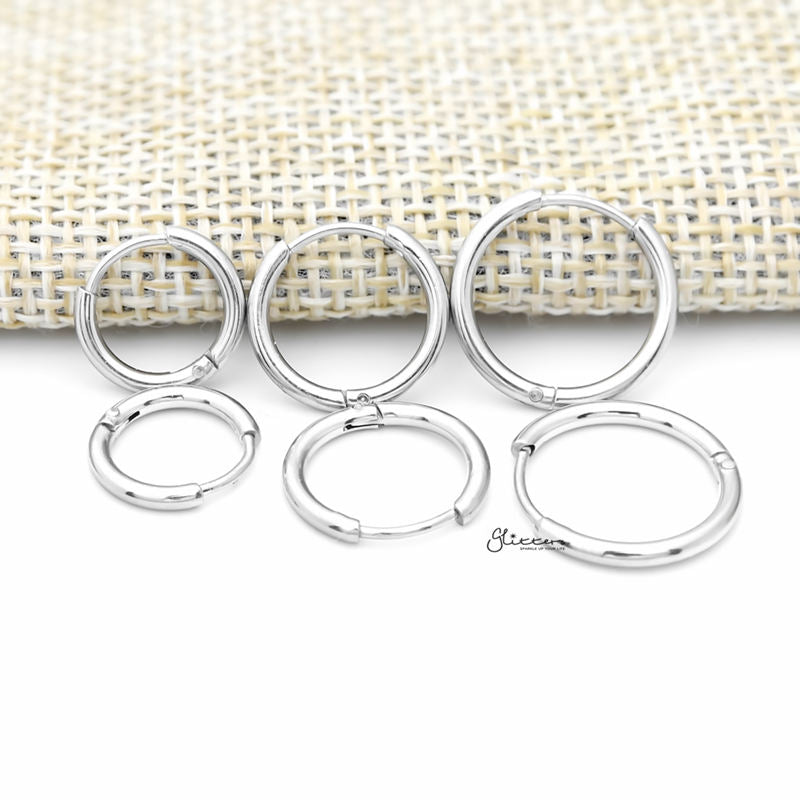 Stainless Steel Round Huggie Hoop Earring - Silver-earrings, Hoop Earrings, Huggie Earrings, Jewellery, Men's Earrings, Men's Jewellery, Stainless Steel, Women's Earrings, Women's Jewellery-er1474-s-a_01-Glitters